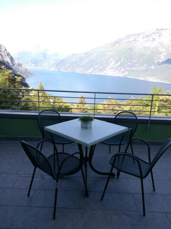 Un Balcone Sul Garda Apartment Tremosine Luaran gambar